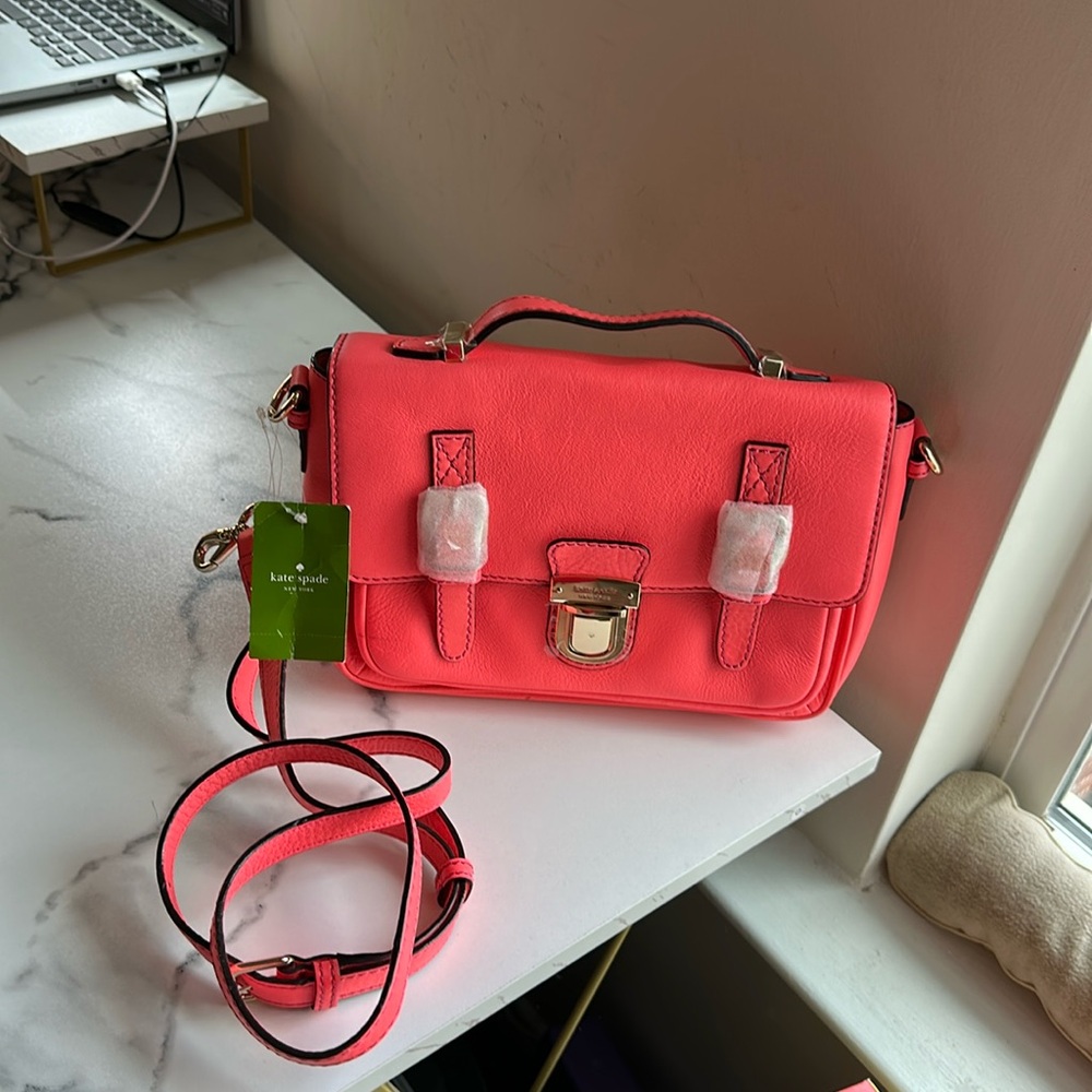 New- Lola Avenue “Lia” Kate Spade bright color Satchel with Gold-Tone Accents